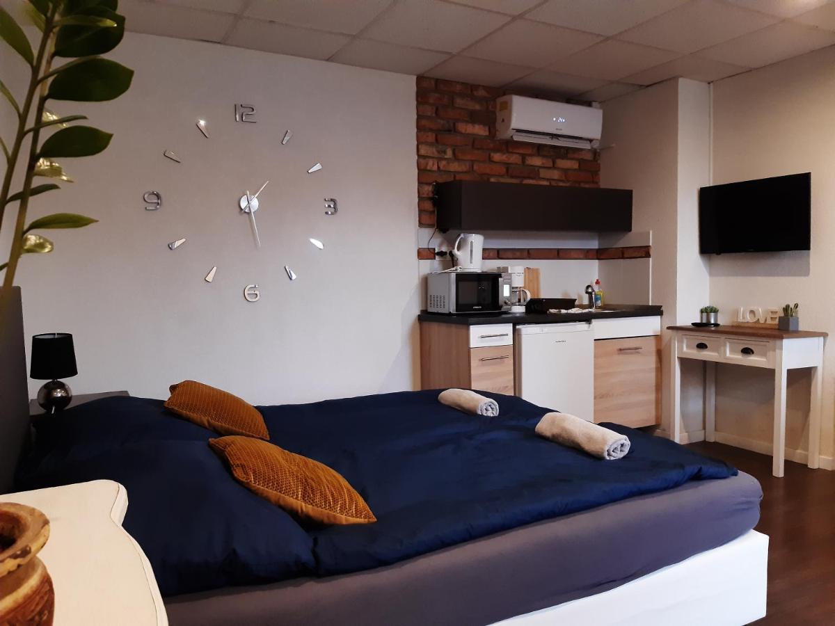 טטה Ady Apartman מראה חיצוני תמונה